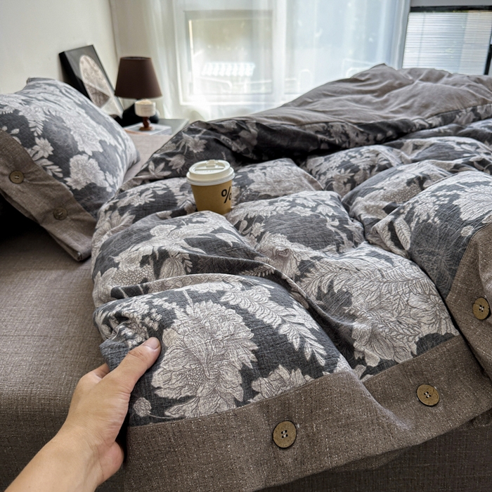 91家纺网 家纺一手货源 找家纺 漫仙阁家纺 2025秋冬新品加厚高克重复古风双层纱印花四件套 浮绘花影