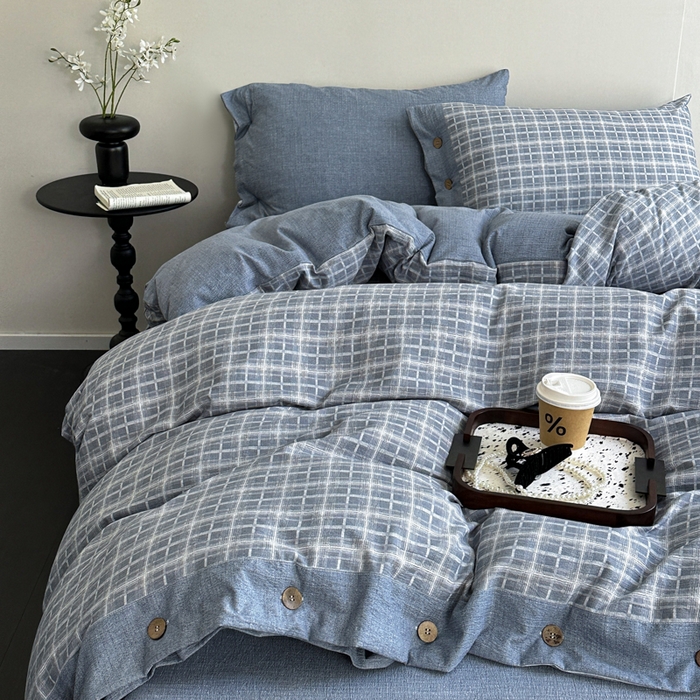 91家纺网 家纺一手货源 找家纺 漫仙阁家纺 2025秋冬新品加厚高克重复古风双层纱印花四件套 格颂