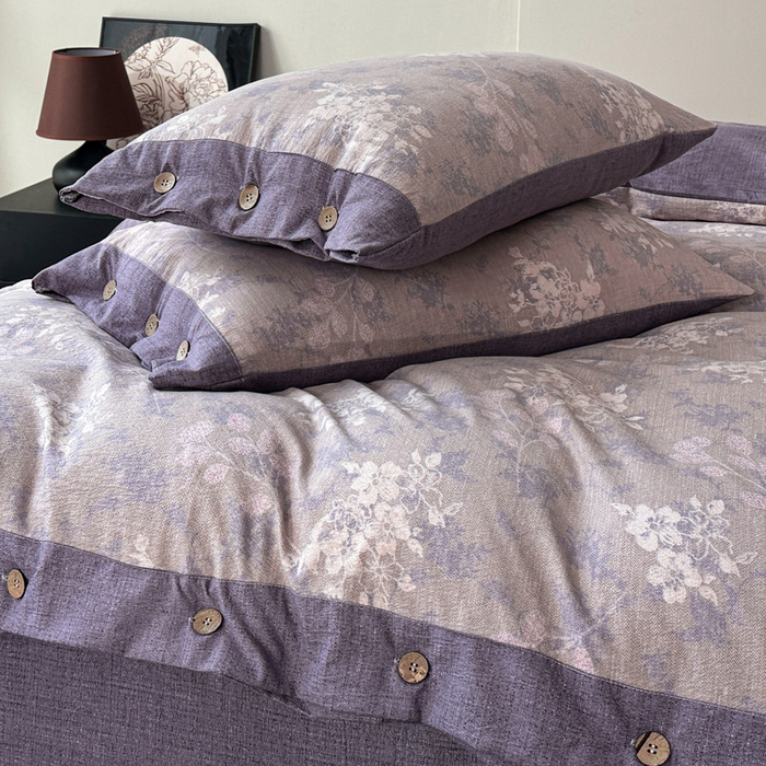 91家纺网 家纺一手货源 找家纺 漫仙阁家纺 2025秋冬新品加厚高克重复古风双层纱印花四件套 曼妙花园-紫