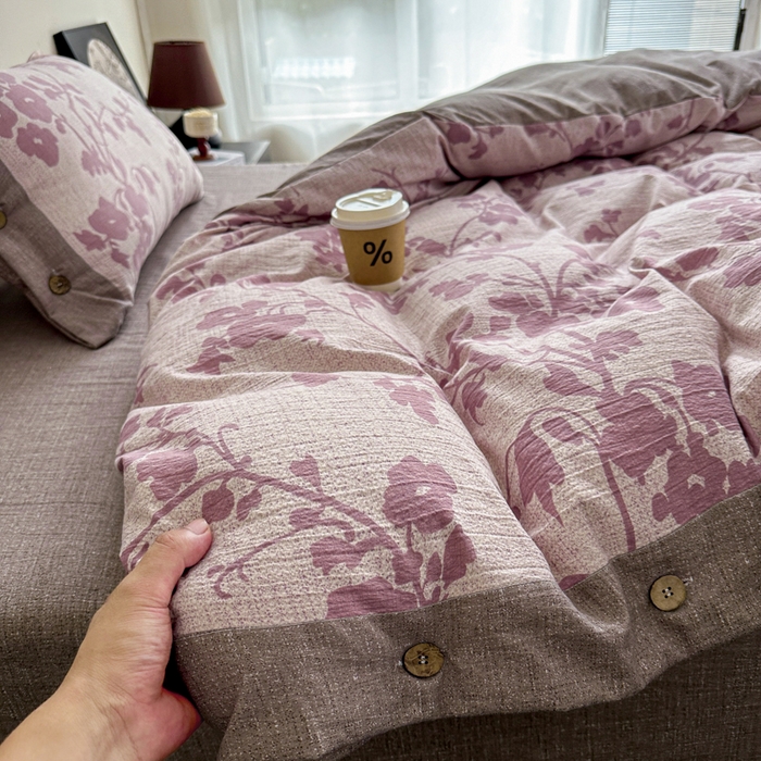 91家纺网 家纺一手货源 找家纺 漫仙阁家纺 2025秋冬新品加厚高克重复古风双层纱印花四件套 梅花颂