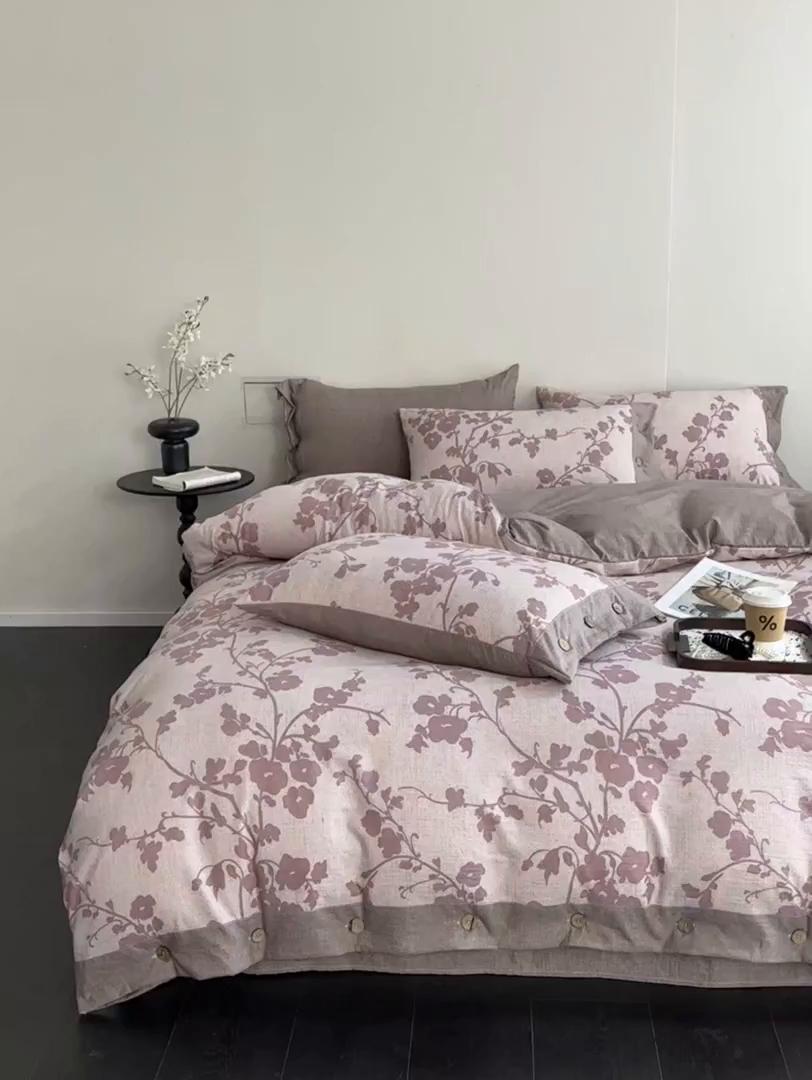 91家纺网 家纺一手货源 找家纺 漫仙阁家纺 2025秋冬新品加厚高克重复古风双层纱印花四件套 梅花颂