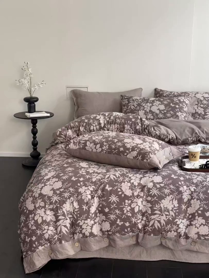 91家纺网 家纺一手货源 找家纺 漫仙阁家纺 2025秋冬新品加厚高克重复古风双层纱印花四件套 夕颜