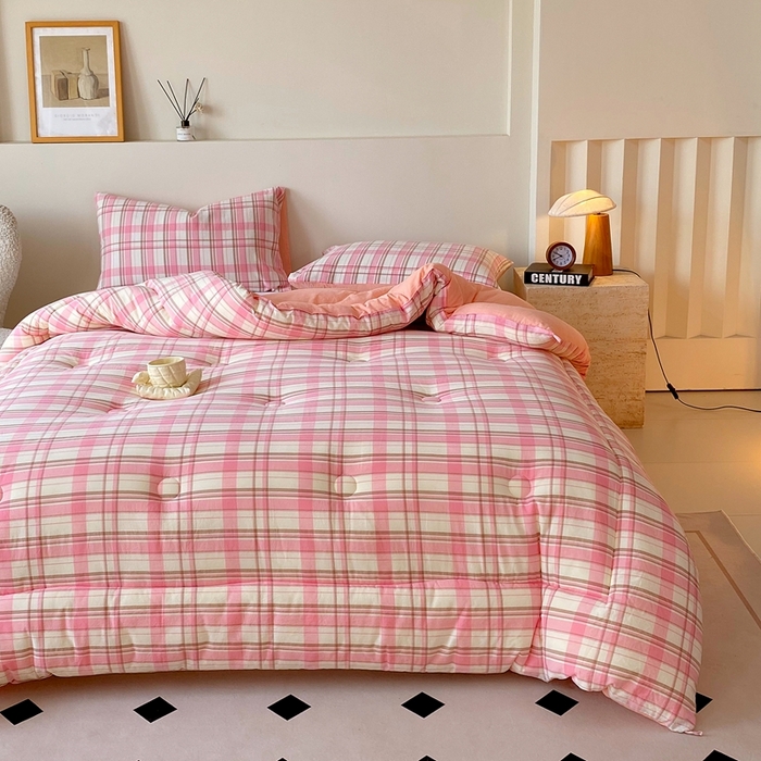 91家纺网 家纺一手货源 找家纺 宝士康家纺 2025新品10A抗菌无印风学生季春秋被/被芯/跨境/外贸 初春粉