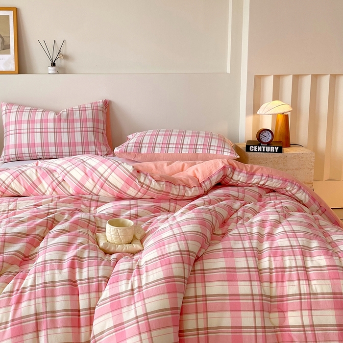 91家纺网 家纺一手货源 找家纺 宝士康家纺 2025新品10A抗菌无印风学生季春秋被/被芯/跨境/外贸 初春粉