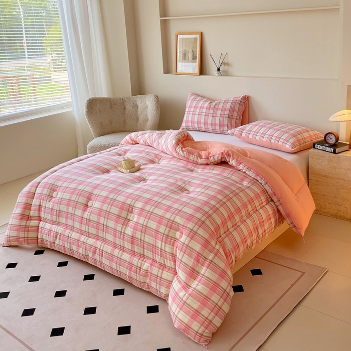 91家纺网 家纺一手货源 找家纺 宝士康家纺 2025新品10A抗菌无印风学生季春秋被/被芯/跨境/外贸 初春粉