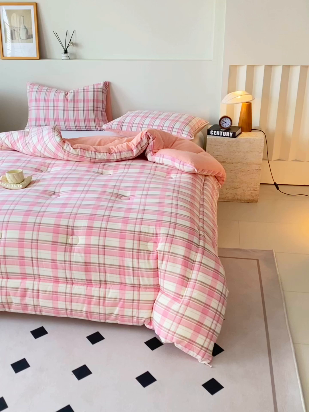 91家纺网 家纺一手货源 找家纺 宝士康家纺 2025新品10A抗菌无印风学生季春秋被/被芯/跨境/外贸 初春粉