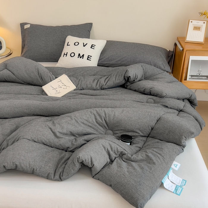 91家纺网 家纺一手货源 找家纺 宝士康家纺 2025新品10A抗菌无印风学生季春秋被/被芯/跨境/外贸 低调灰