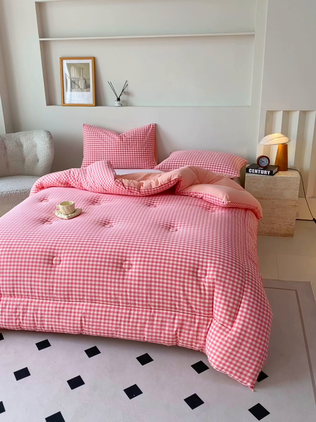 91家纺网 家纺一手货源 找家纺 宝士康家纺 2025新品10A抗菌无印风学生季春秋被/被芯/跨境/外贸 粉小格