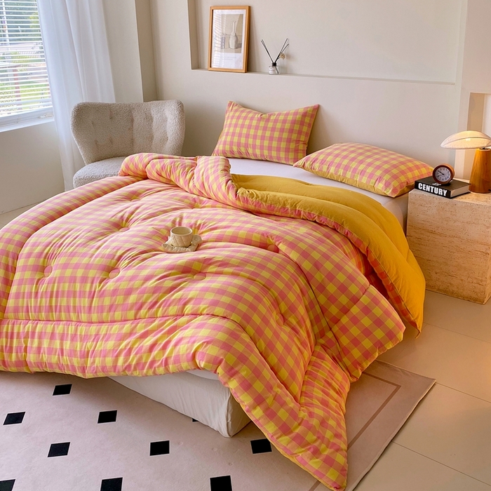 91家纺网 家纺一手货源 找家纺 宝士康家纺 2025新品10A抗菌无印风学生季春秋被/被芯/跨境/外贸 黄粉中格