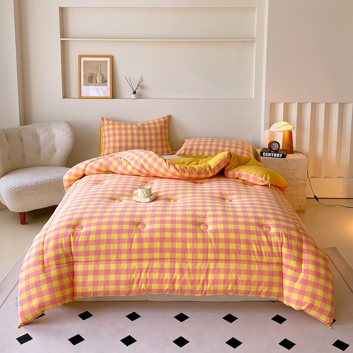 91家纺网 家纺一手货源 找家纺 宝士康家纺 2025新品10A抗菌无印风学生季春秋被/被芯/跨境/外贸 黄粉中格