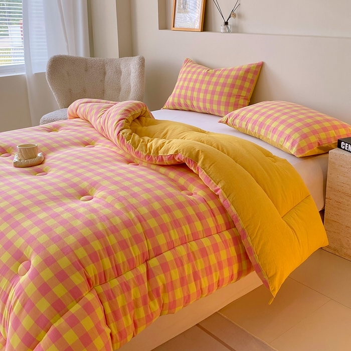 91家纺网 家纺一手货源 找家纺 宝士康家纺 2025新品10A抗菌无印风学生季春秋被/被芯/跨境/外贸 黄粉中格