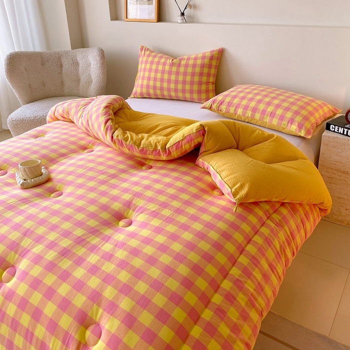 91家纺网 家纺一手货源 找家纺 宝士康家纺 2025新品10A抗菌无印风学生季春秋被/被芯/跨境/外贸 黄粉中格