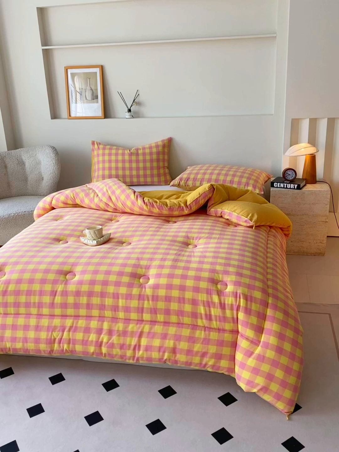 91家纺网 家纺一手货源 找家纺 宝士康家纺 2025新品10A抗菌无印风学生季春秋被/被芯/跨境/外贸 黄粉中格