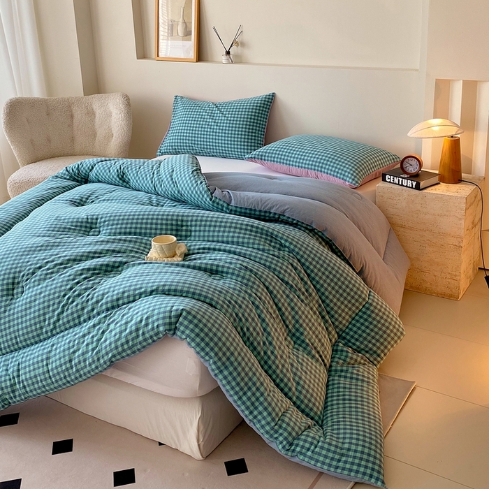 91家纺网 家纺一手货源 找家纺 宝士康家纺 2025新品10A抗菌无印风学生季春秋被/被芯/跨境/外贸 蓝绿小格