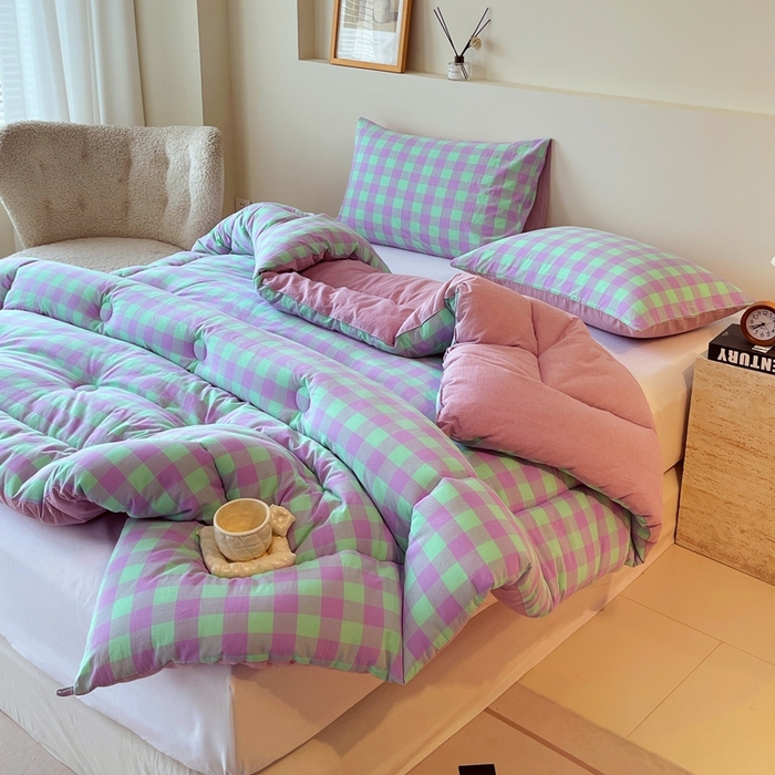 91家纺网 家纺一手货源 找家纺 宝士康家纺 2025新品10A抗菌无印风学生季春秋被/被芯/跨境/外贸 绿野中格