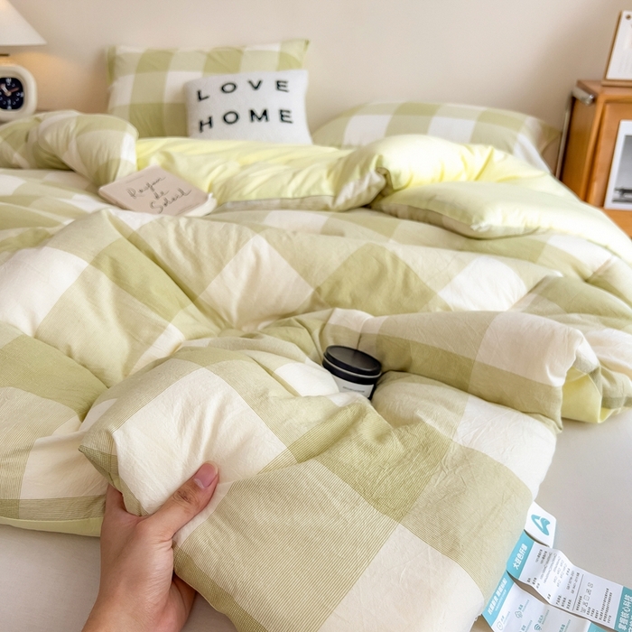 91家纺网 家纺一手货源 找家纺 宝士康家纺 2025新品10A抗菌无印风学生季春秋被/被芯/跨境/外贸 清雅中格