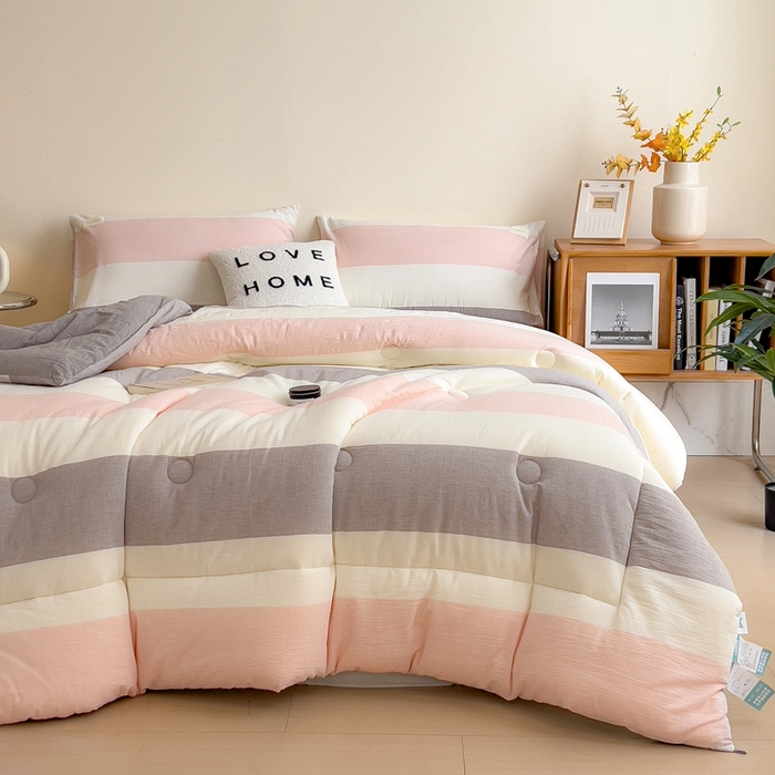 91家纺网 家纺一手货源 找家纺 宝士康家纺 2025新品10A抗菌无印风学生季春秋被/被芯/跨境/外贸 桃玉粉