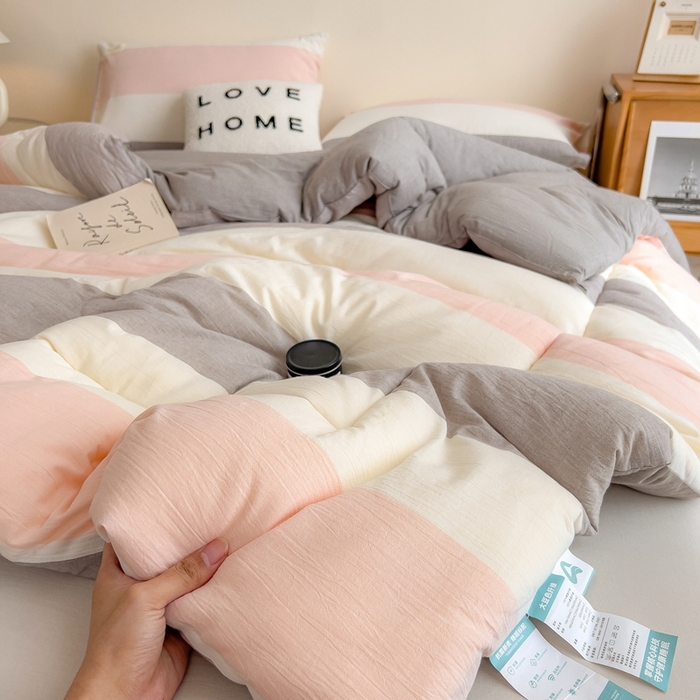 91家纺网 家纺一手货源 找家纺 宝士康家纺 2025新品10A抗菌无印风学生季春秋被/被芯/跨境/外贸 桃玉粉