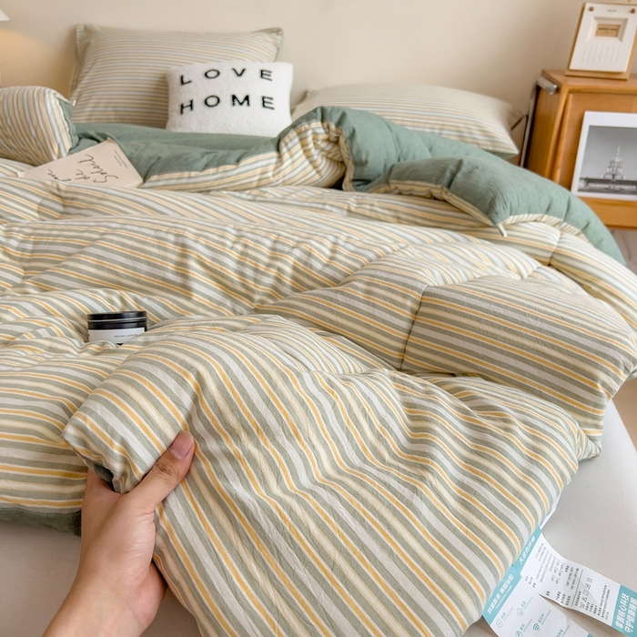 91家纺网 家纺一手货源 找家纺 宝士康家纺 2025新品10A抗菌无印风学生季春秋被/被芯/跨境/外贸 小绿条