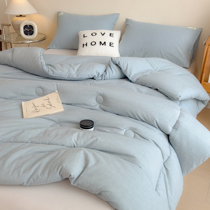 91家纺网 家纺一手货源 找家纺 宝士康家纺 2025新品10A抗菌无印风学生季春秋被/被芯/跨境/外贸 优雅蓝