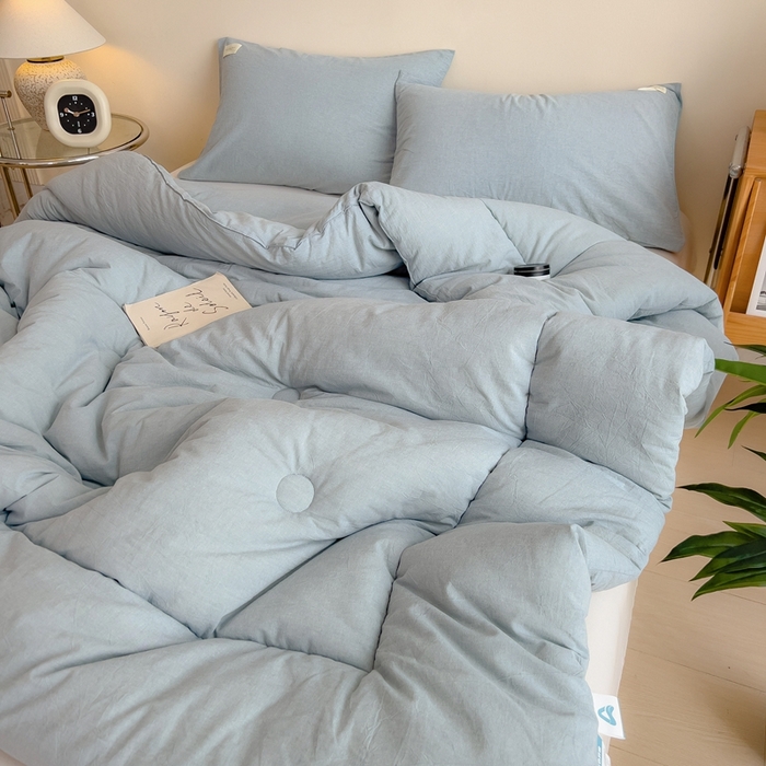 91家纺网 家纺一手货源 找家纺 宝士康家纺 2025新品10A抗菌无印风学生季春秋被/被芯/跨境/外贸 优雅蓝