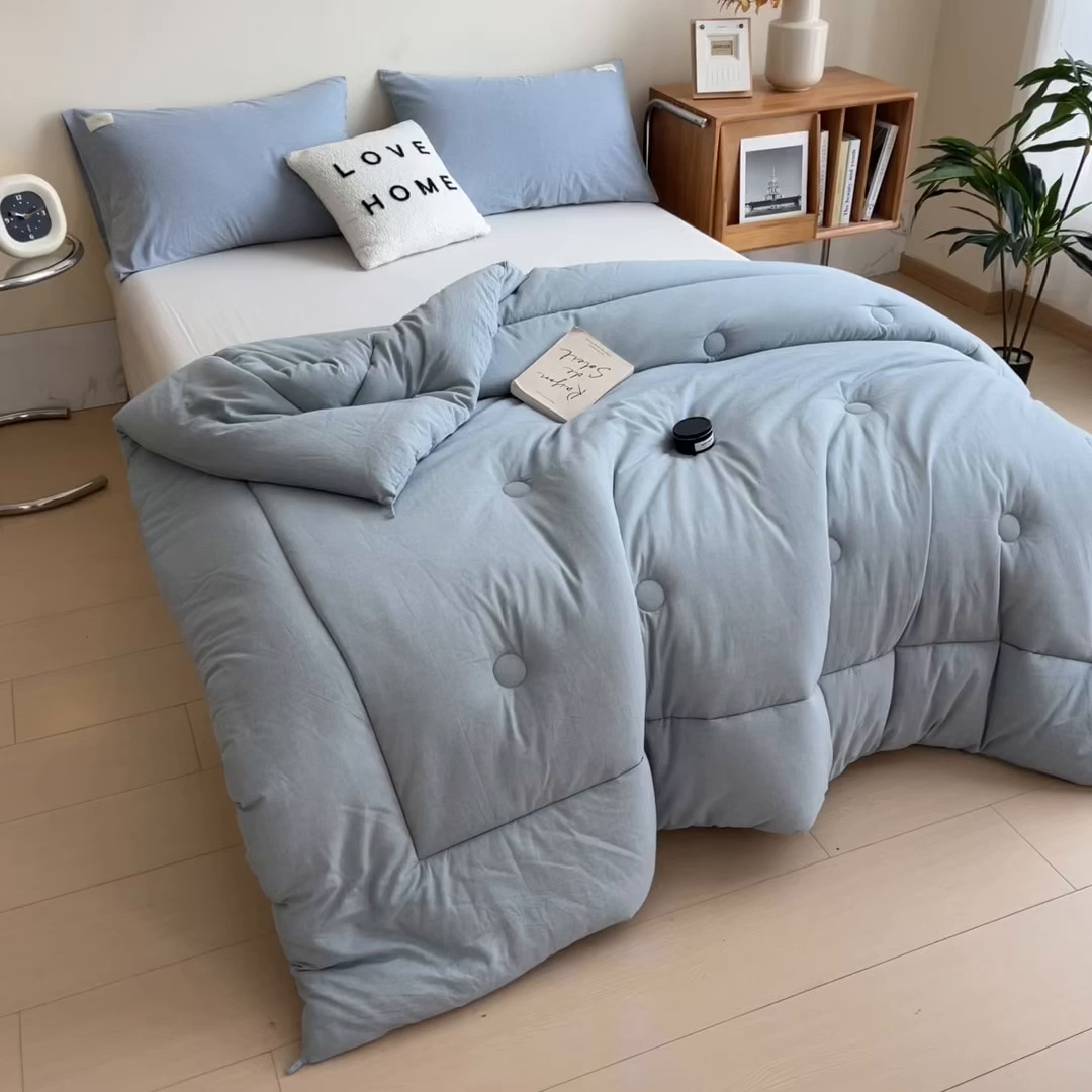 91家纺网 家纺一手货源 找家纺 宝士康家纺 2025新品10A抗菌无印风学生季春秋被/被芯/跨境/外贸 优雅蓝