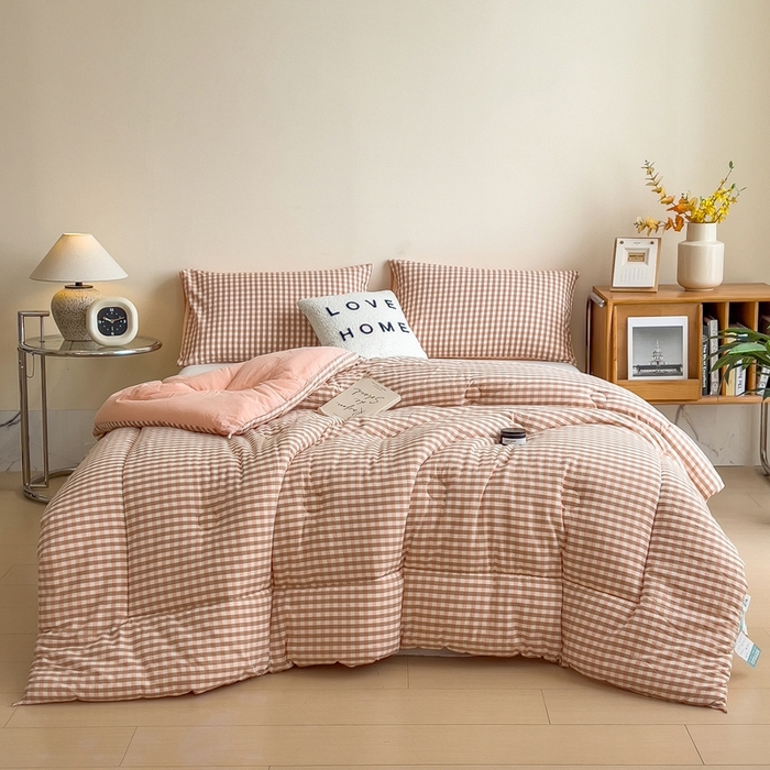 91家纺网 家纺一手货源 找家纺 宝士康家纺 2025新品10A抗菌无印风学生季春秋被/被芯/跨境/外贸 玉小格