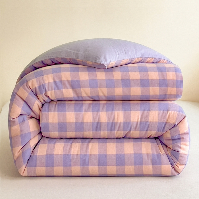 91家纺网 家纺一手货源 找家纺 宝士康家纺 2025新品10A抗菌无印风学生季春秋被/被芯/跨境/外贸 紫粉中格