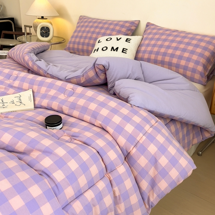 91家纺网 家纺一手货源 找家纺 宝士康家纺 2025新品10A抗菌无印风学生季春秋被/被芯/跨境/外贸 紫粉中格