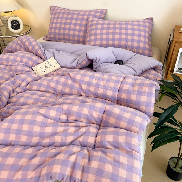 91家纺网 家纺一手货源 找家纺 宝士康家纺 2025新品10A抗菌无印风学生季春秋被/被芯/跨境/外贸 紫粉中格