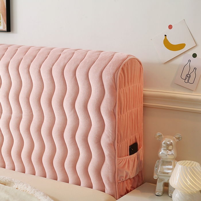 91家纺网 家纺一手货源 找家纺 怡源梦 2025新款亲肤舒适荷兰绒曲线床头罩 玉粉