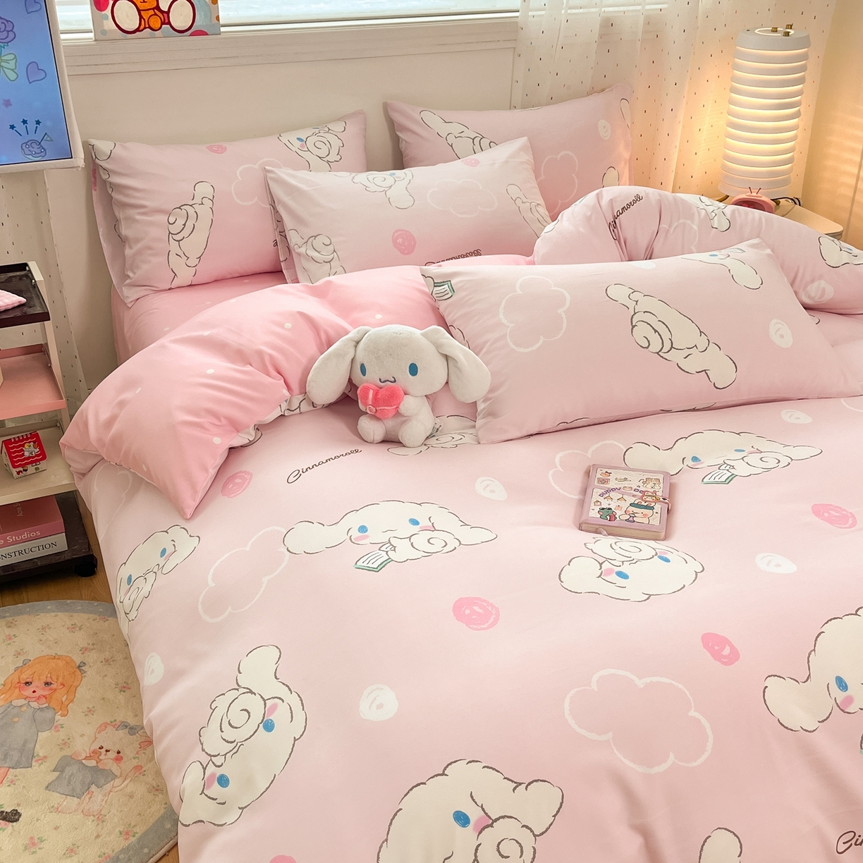 91家纺网 家纺一手货源 找家纺 海岛哥哥 2025学生季新款超柔云朵棉正版三丽鸥四件套第二批-大床图 三丽鸥-软萌玉桂狗粉