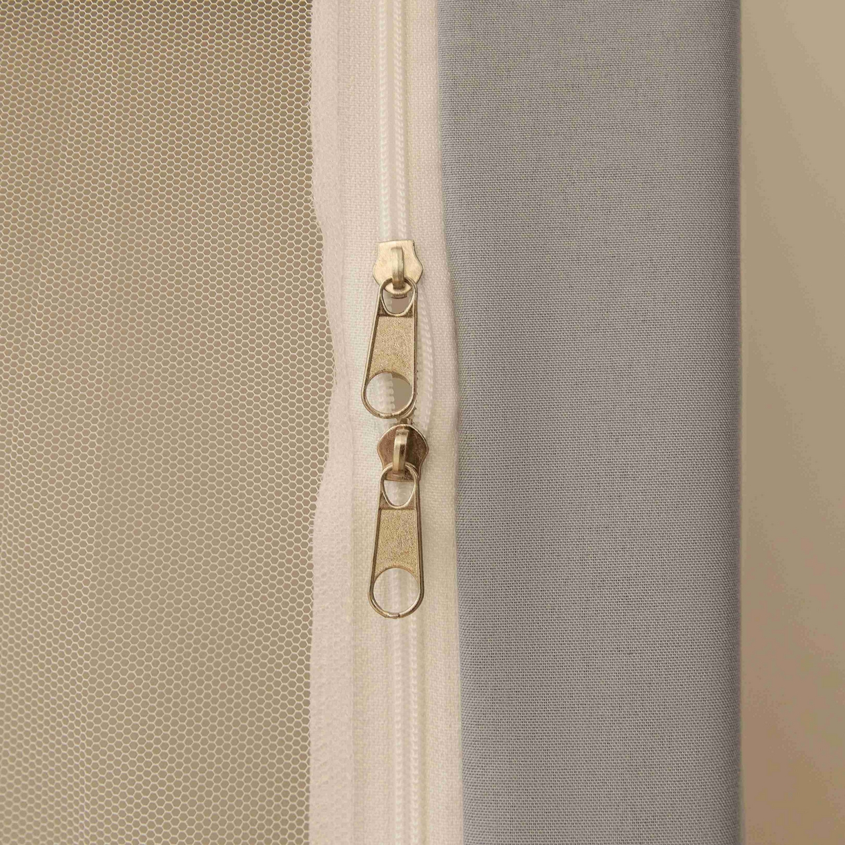 91家纺网 家纺一手货源 找家纺 卓尔居 2025新款强遮光学生宿舍上下铺遮光蚊帐床帘-遮光大师 灰色