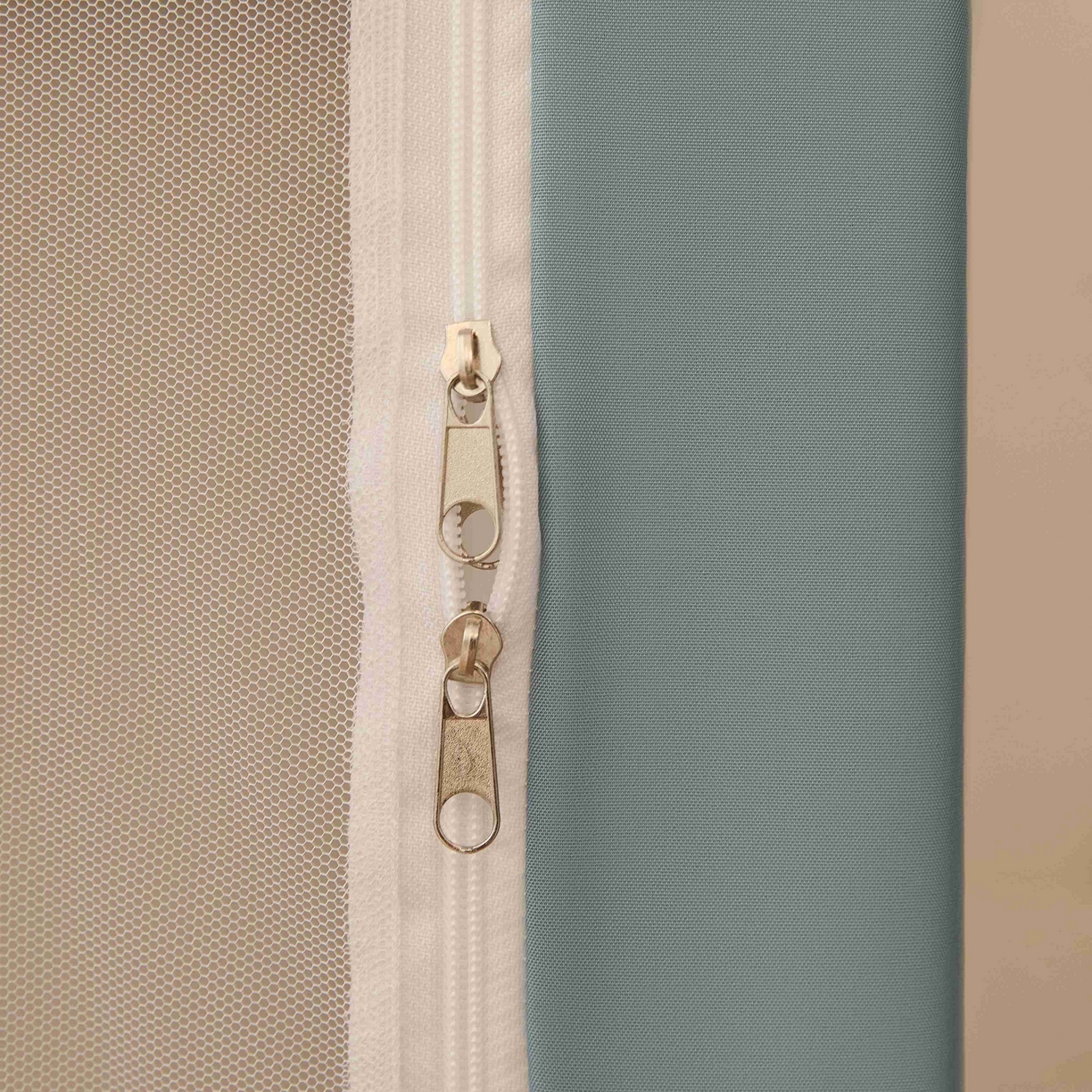 91家纺网 家纺一手货源 找家纺 卓尔居 2025新款强遮光学生宿舍上下铺遮光蚊帐床帘-遮光大师 蓝灰