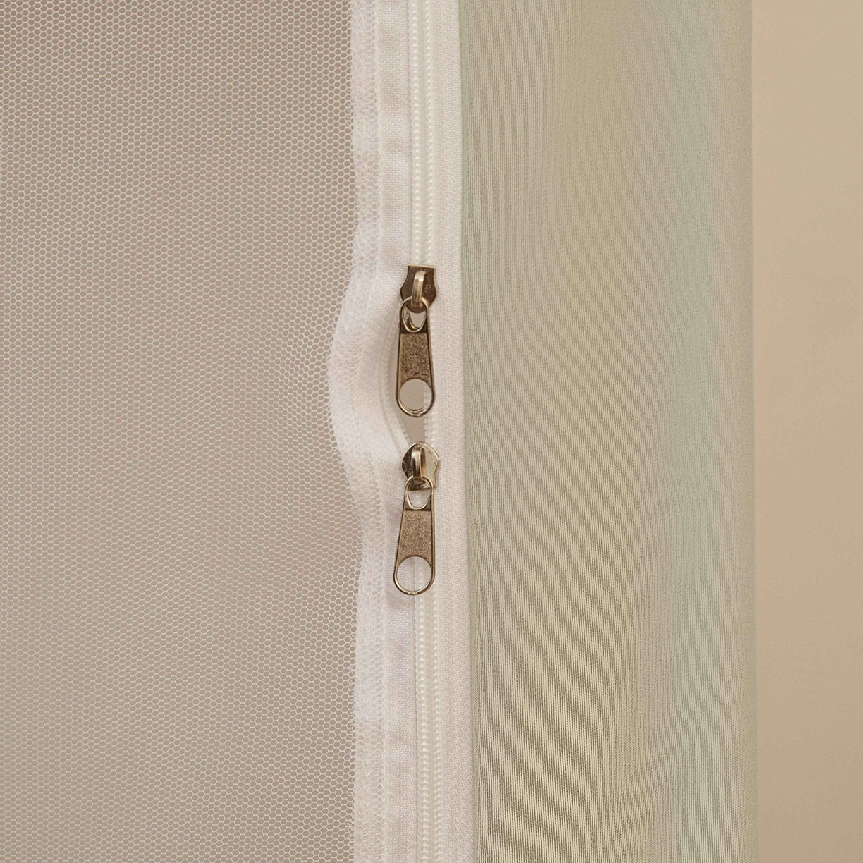 91家纺网 家纺一手货源 找家纺 卓尔居 2025新款强遮光学生宿舍上下铺遮光蚊帐床帘-遮光大师 米色