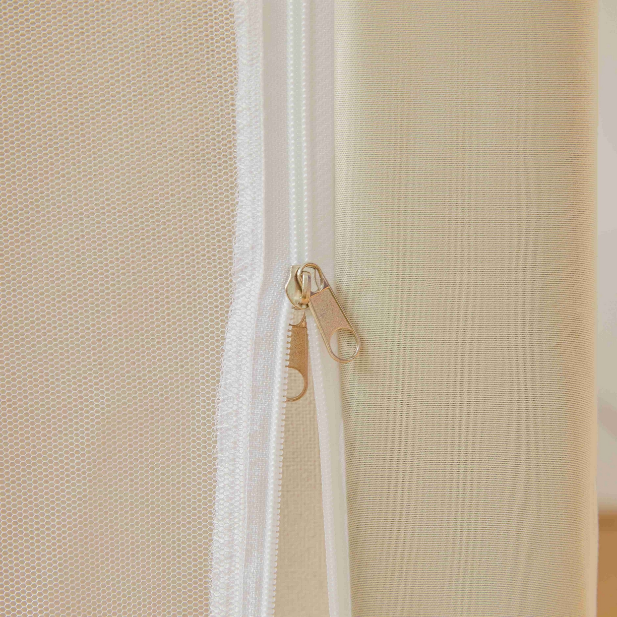 91家纺网 家纺一手货源 找家纺 卓尔居 2025新款强遮光学生宿舍上下铺遮光蚊帐床帘-遮光大师 小粉盒