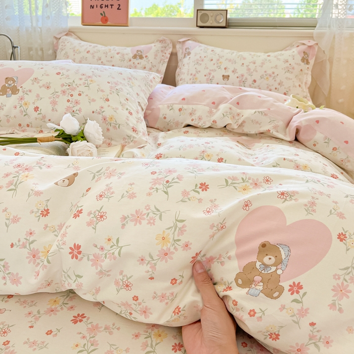 91家纺网 家纺一手货源 找家纺 花梦欣 2025新款全棉印花单品系列-单被套 旧书折痕粉