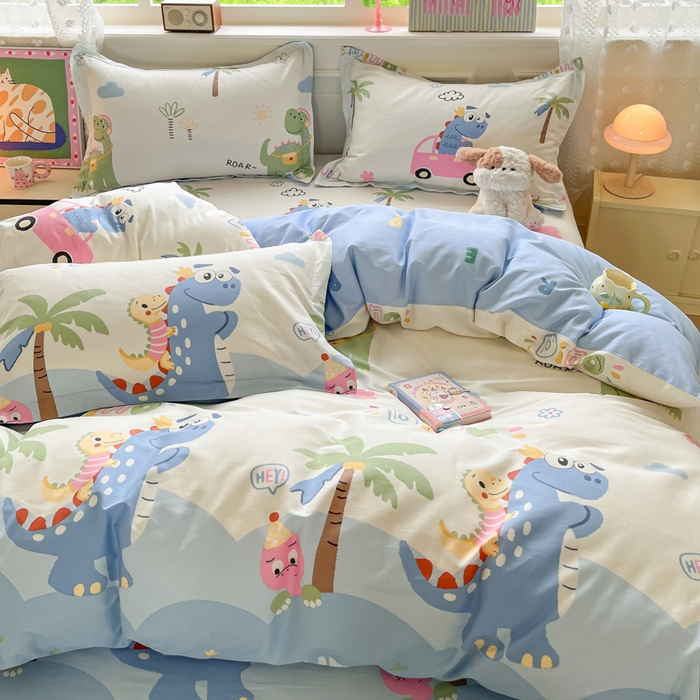 91家纺网 家纺一手货源 找家纺 花梦欣 2025新款全棉印花单品系列-单被套 度假恐龙