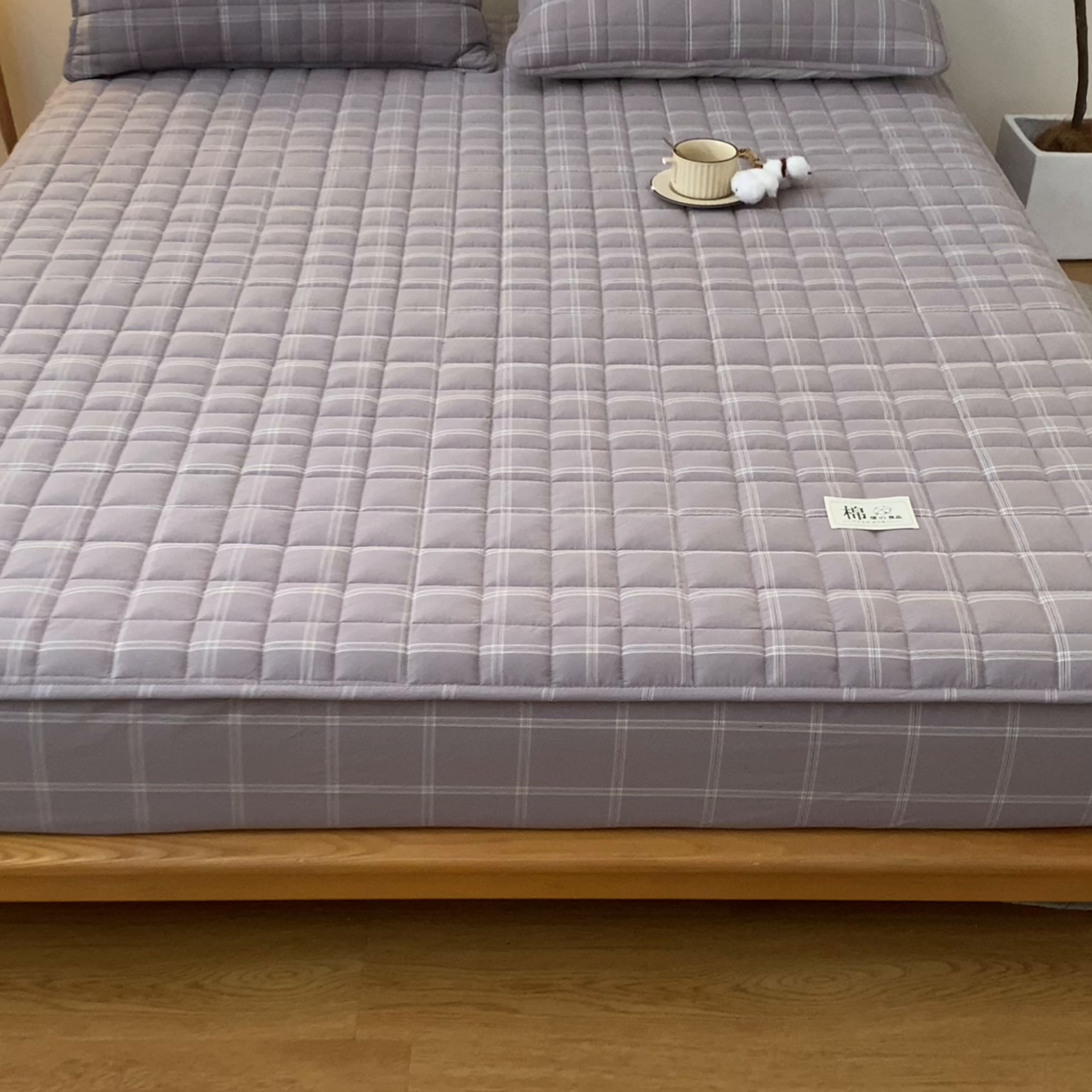 91家纺网 家纺一手货源 找家纺 萌飞 2025新款A类全棉纯棉色织抗菌夹棉床笠单床笠单品床笠单件床笠同款枕套一对 灰小格