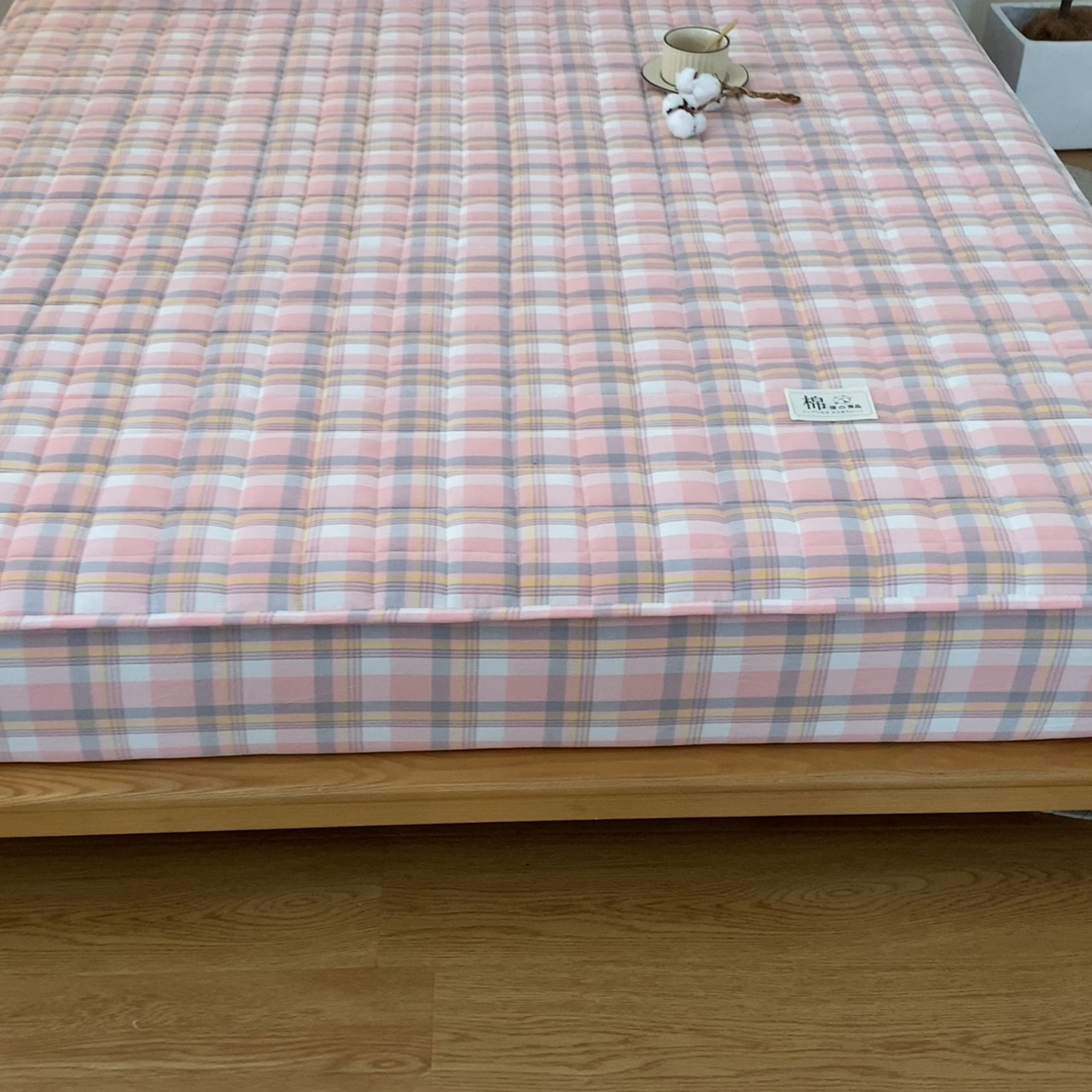 91家纺网 家纺一手货源 找家纺 萌飞 2025新款A类全棉纯棉色织抗菌夹棉床笠单床笠单品床笠单件床笠同款枕套一对 莫妮卡-粉