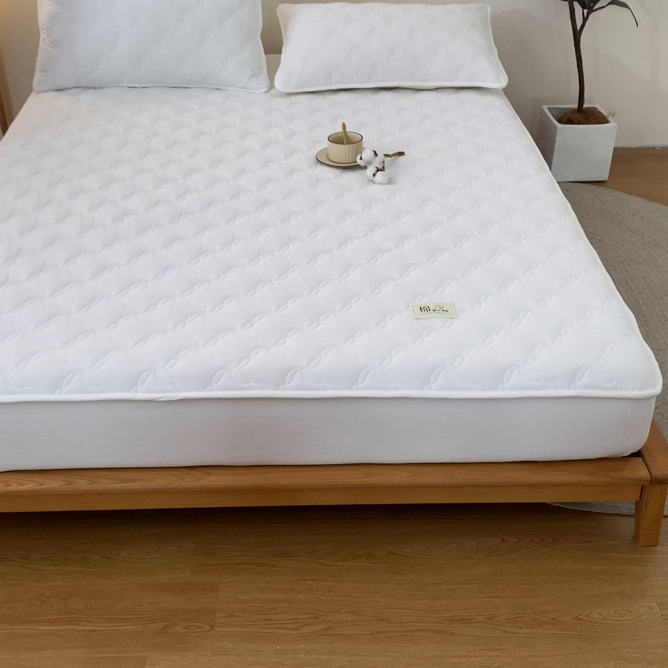 91家纺网 家纺一手货源 找家纺 萌飞 2025新款A类全棉纯棉色织抗菌夹棉床笠单床笠单品床笠单件床笠同款枕套一对 奶油白