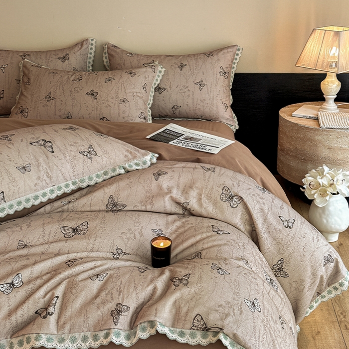 91家纺网 家纺一手货源 找家纺 帛美家纺 2025年新款全棉纯棉花边印花磨毛四件套 梦蝶