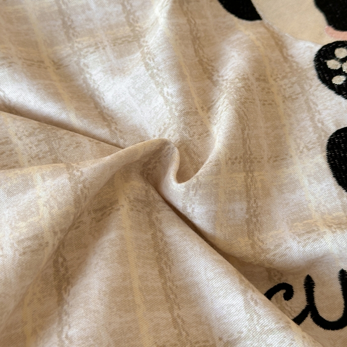 91家纺网 家纺一手货源 找家纺 帛美家纺 2025年新款全棉纯棉加厚绣花款磨毛四件套-萌小猫系列 萌小猫（灰格）