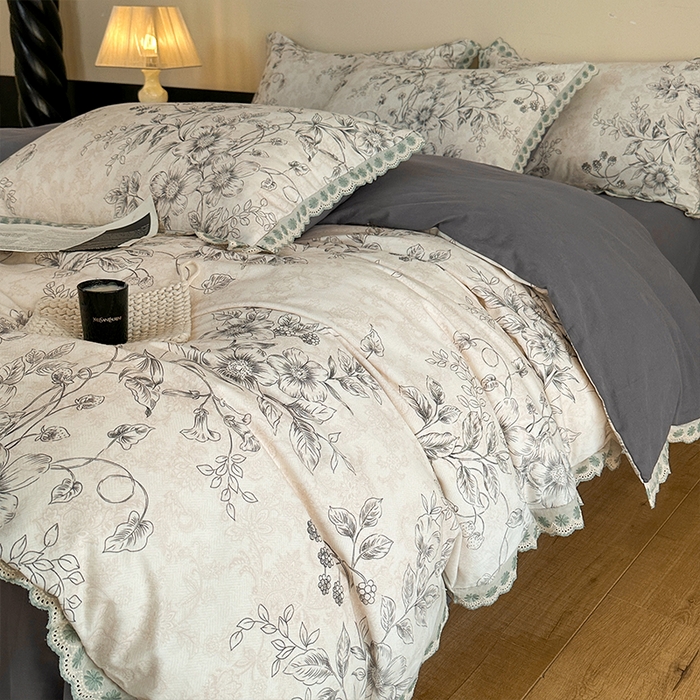 91家纺网 家纺一手货源 找家纺 帛美家纺 2025年新款全棉纯棉花边印花磨毛四件套 花禧-灰