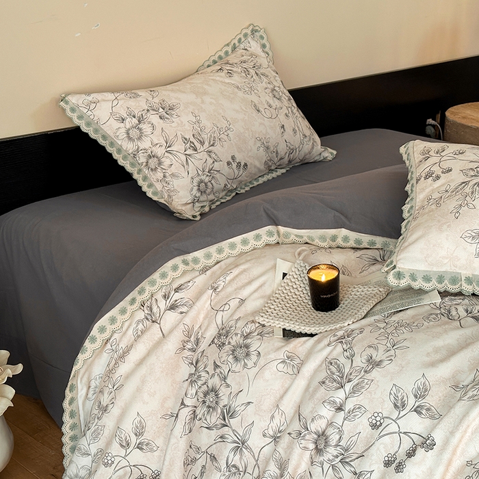 91家纺网 家纺一手货源 找家纺 帛美家纺 2025年新款全棉纯棉花边印花磨毛四件套 花禧-灰