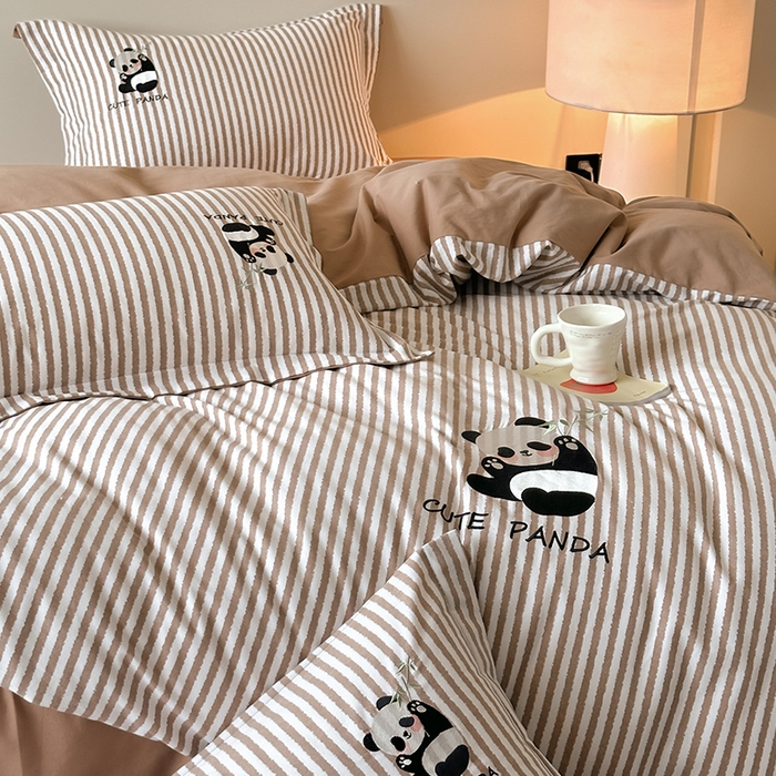 91家纺网 家纺一手货源 找家纺 帛美家纺 2025年新款全棉纯棉加厚绣花款磨毛四件套-萌小猫系列 萌小猫（咖条）