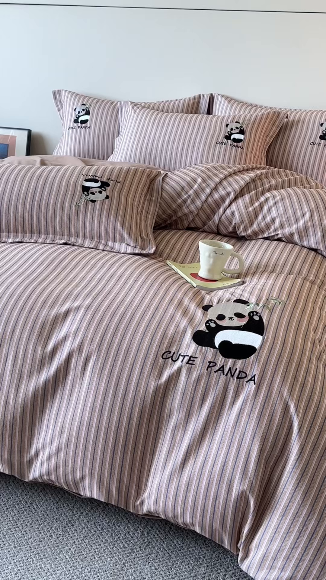 91家纺网 家纺一手货源 找家纺 帛美家纺 2025年新款全棉纯棉加厚绣花款磨毛四件套-萌小猫系列 萌小猫（咖条）