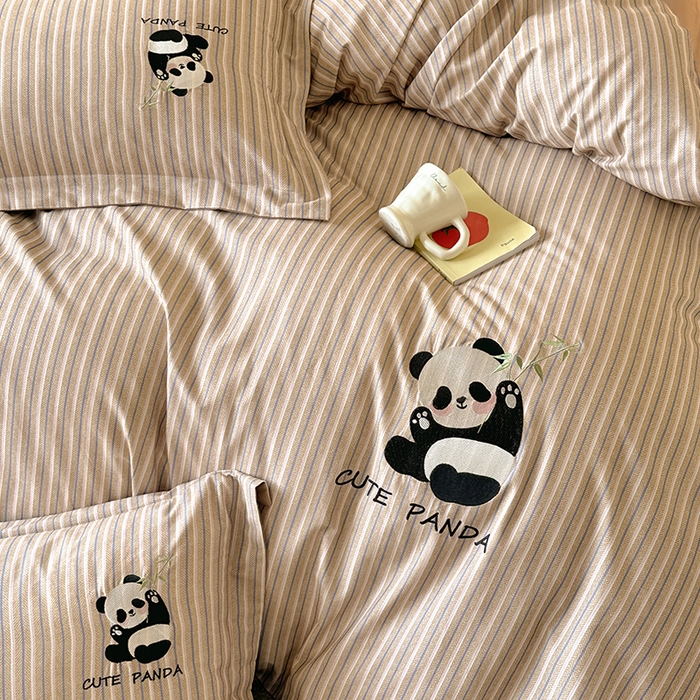 91家纺网 家纺一手货源 找家纺 帛美家纺 2025年新款全棉纯棉加厚绣花款磨毛四件套-萌小猫系列 萌小猫（蓝条）