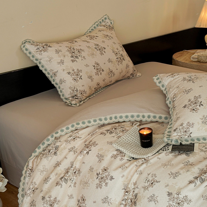 91家纺网 家纺一手货源 找家纺 帛美家纺 2025年新款全棉纯棉花边印花磨毛四件套 蕾雅