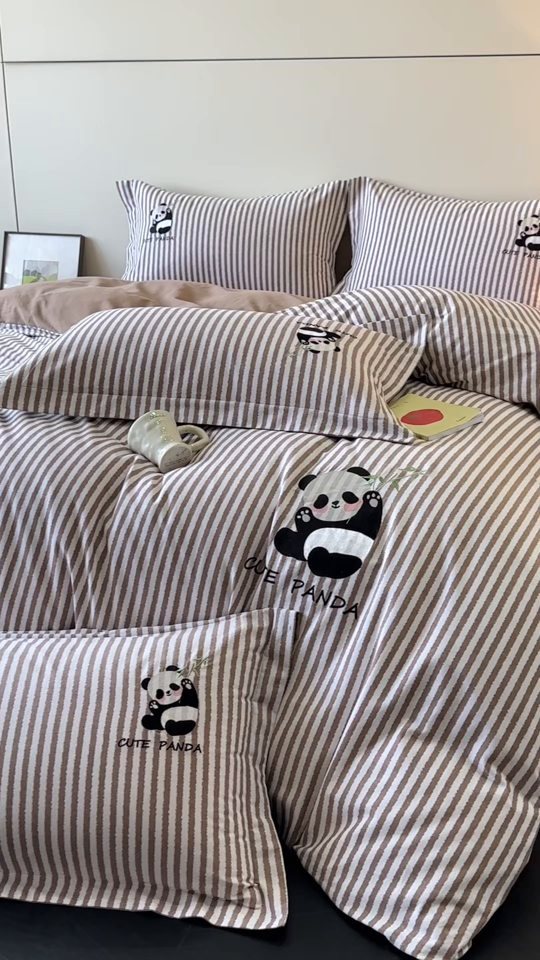 91家纺网 家纺一手货源 找家纺 帛美家纺 2025年新款全棉纯棉加厚绣花款磨毛四件套-萌小猫系列 萌小猫（蓝条）